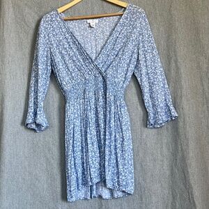 Ivy & Main Floral Crossover Ruffle Sleeve Elastic Waist Dress M Boho Festival